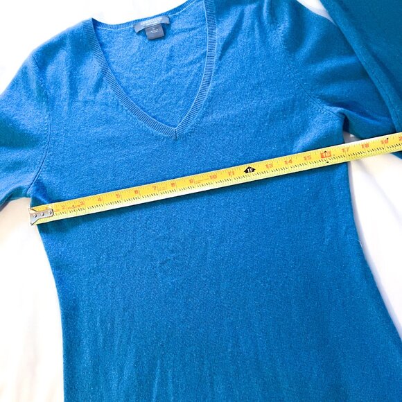 Ann Taylor 100% Cashmere V-Neck Pullover Sweater Bright Blue Size Medium - Picture 5 of 8